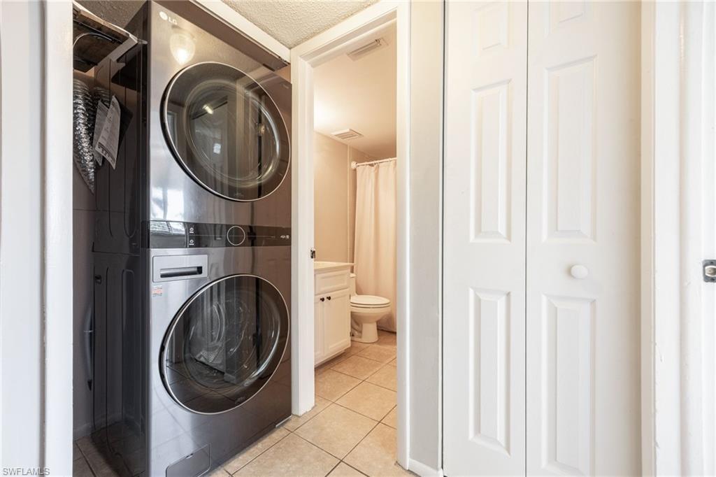 CAVENDISH SQUARE CONDO - Residential