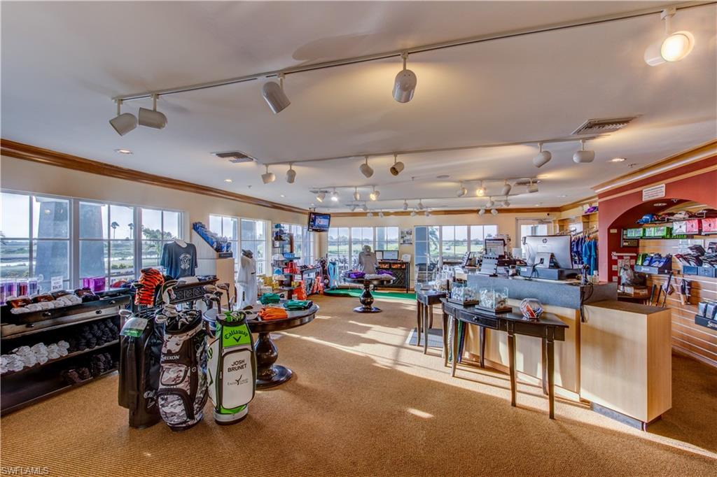 ROYAL PALM GOLF ESTATES - Residential