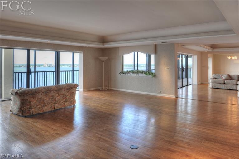 Pointe Royale - Residential