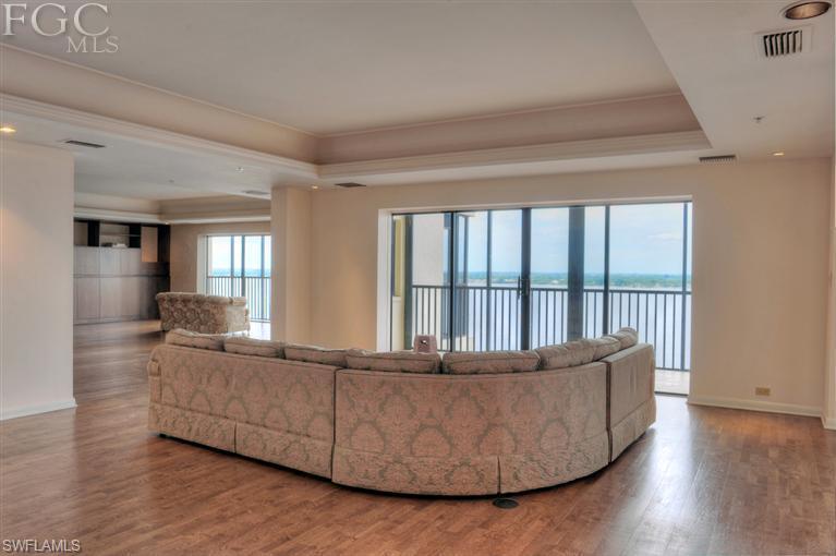 Pointe Royale - Residential