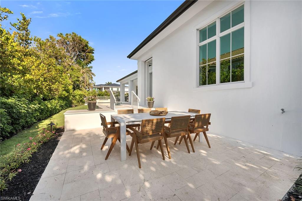 PARK SHORE - Residential