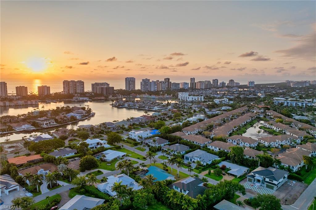 PARK SHORE - Residential