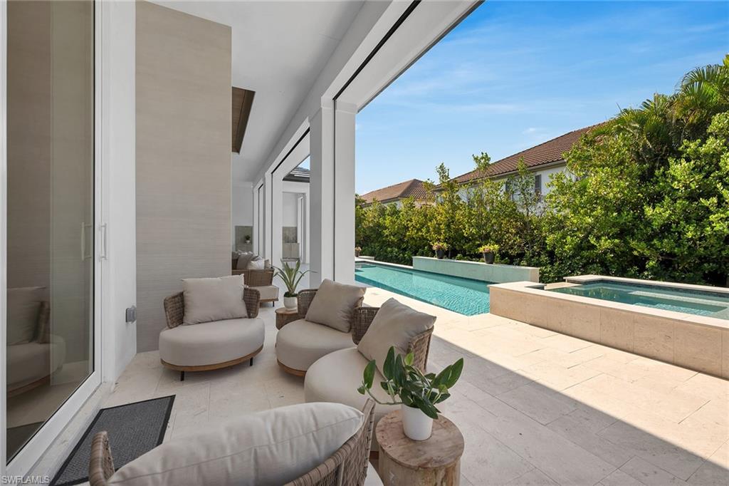 PARK SHORE - Residential