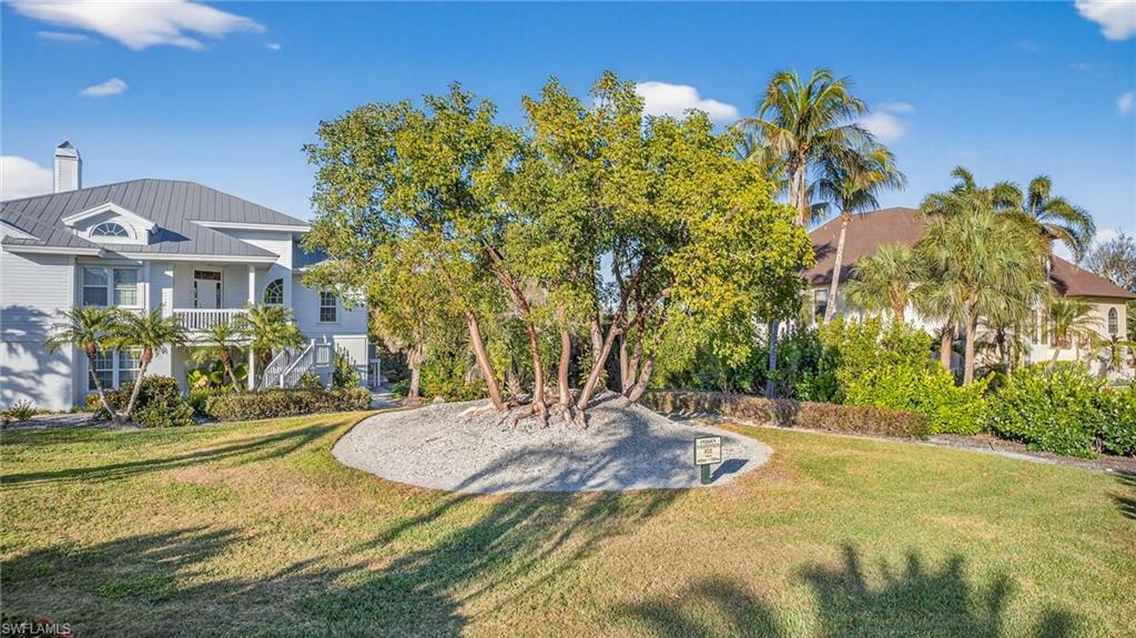 CALOOSA SHORES - Residential