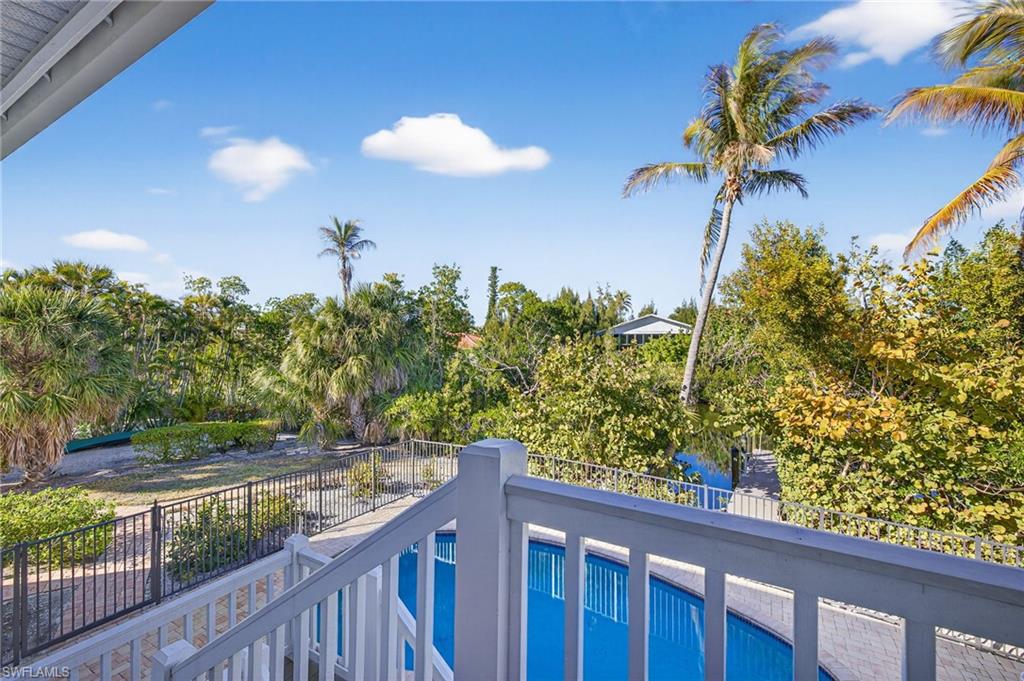 CALOOSA SHORES - Residential