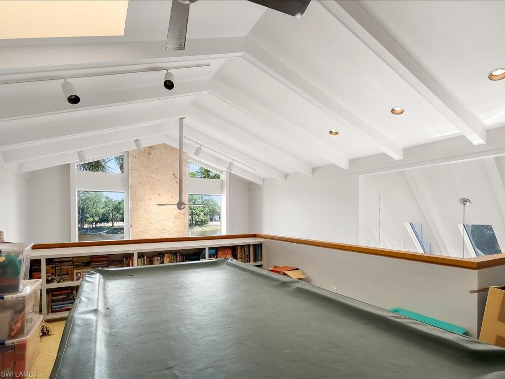 PINE RIDGE - Residential