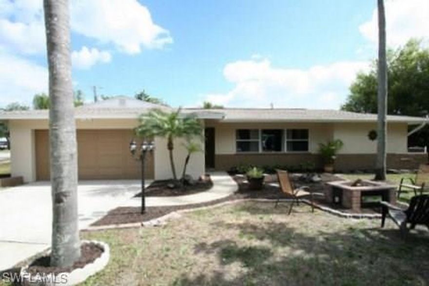 Appraised for $300,000 recently. The buyers financing fell thru. Welcome to this stunning remodel! Located in the wonderful McGregor Community of Ft. Myers, just minutes to the sandy beaches of Fort Myers Beach! The bright living room welcomes you the moment you step foot in the door. Be the first one to create family dinners in your gleaming new kitchen. Boasting ample space there's plenty of room to entertain gatherings of any size. A huge master suite with custom walk-in closet, Jacuzzi tub, walk in shower, upgraded vanity, and sitting room will create your own oasis! The fabulous Pool, Lanai, exterior fireplace and BBQ ready backyard complete this wonderful home.