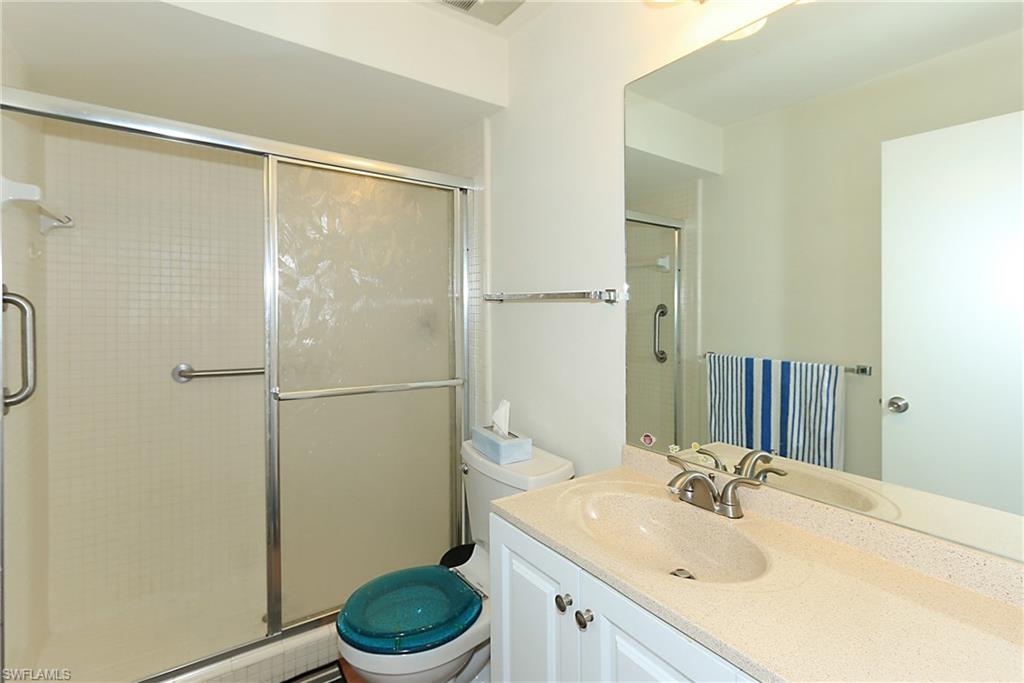 LAKEWOOD VILLAS - Residential