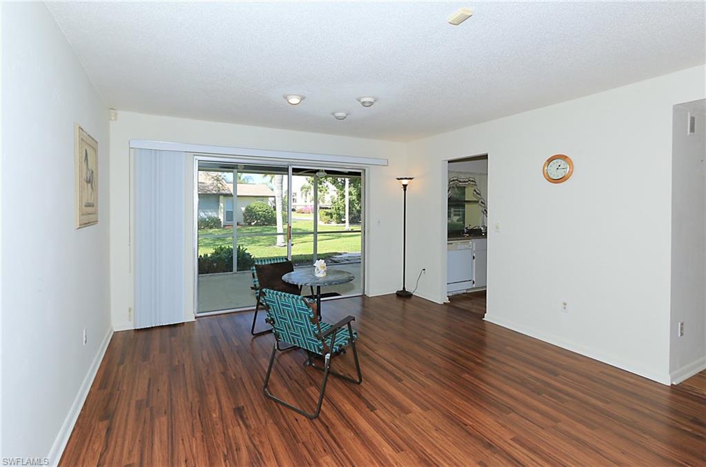 LAKEWOOD VILLAS - Residential