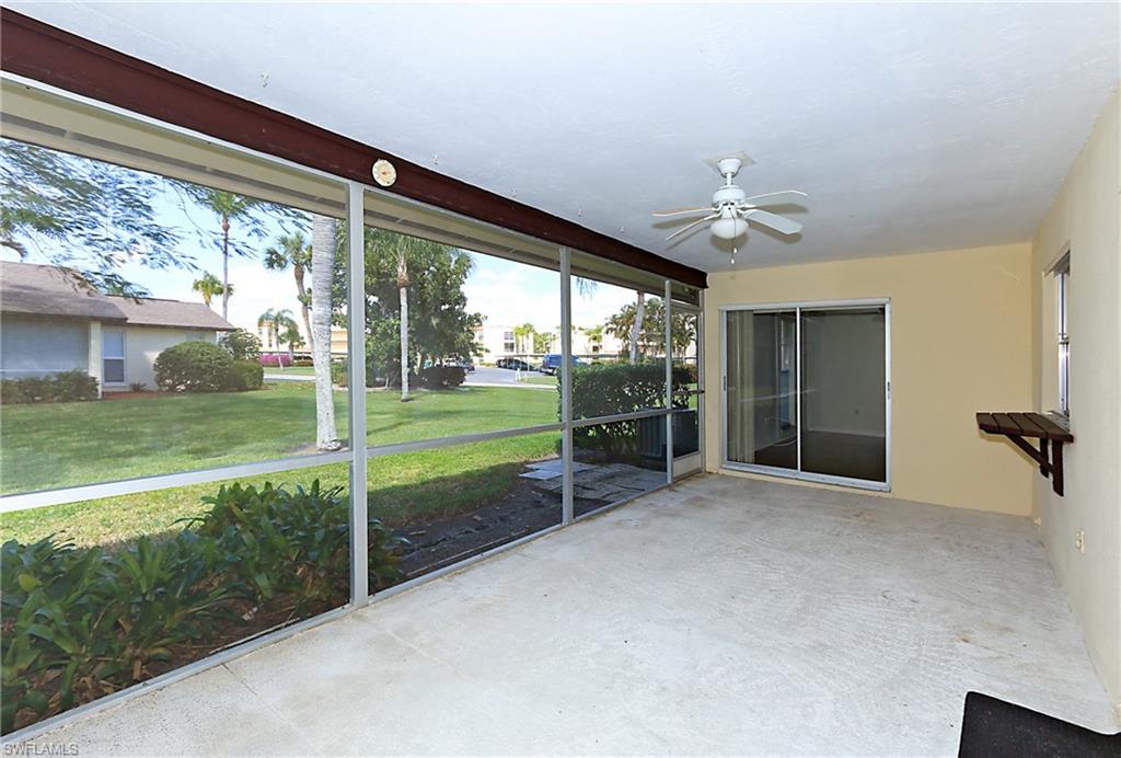 LAKEWOOD VILLAS - Residential