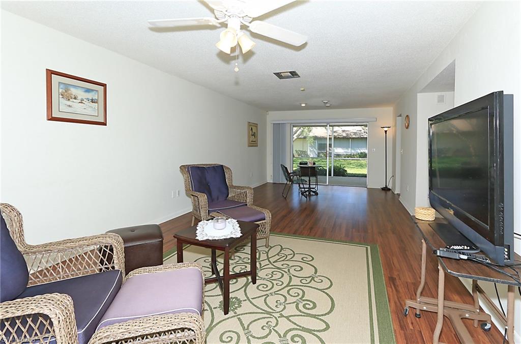 LAKEWOOD VILLAS - Residential