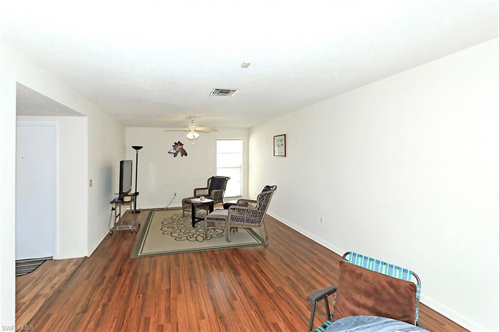 LAKEWOOD VILLAS - Residential