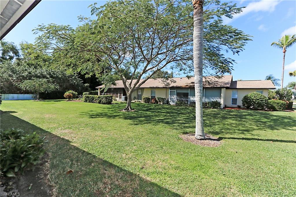 LAKEWOOD VILLAS - Residential