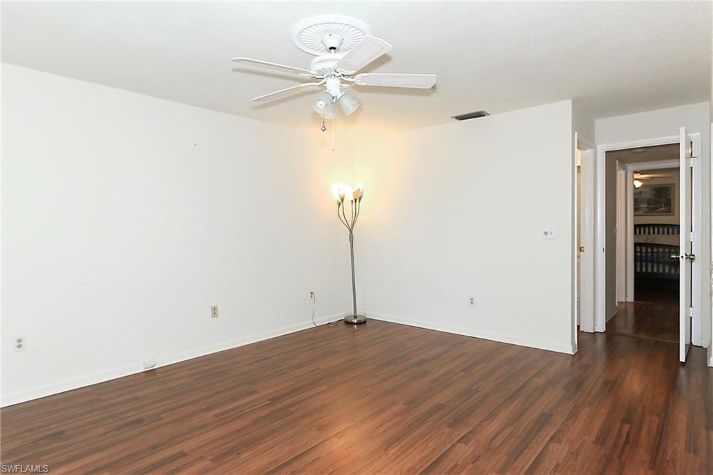 LAKEWOOD VILLAS - Residential