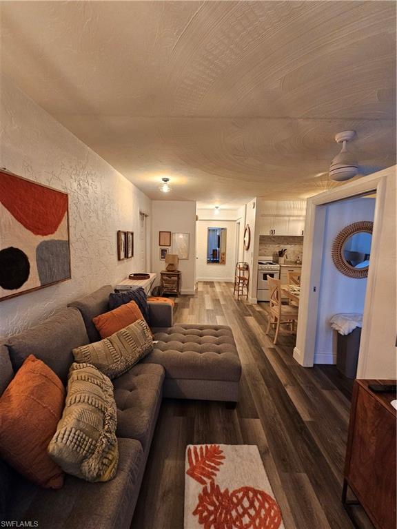 SUNNY TRAIL HEIGHTS - Residential Lease