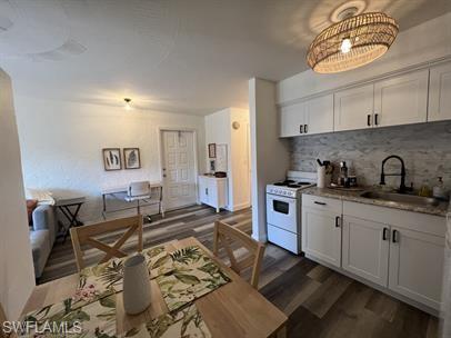 SUNNY TRAIL HEIGHTS - Residential Lease