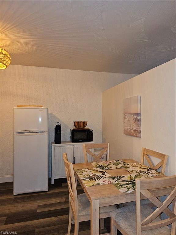 SUNNY TRAIL HEIGHTS - Residential Lease