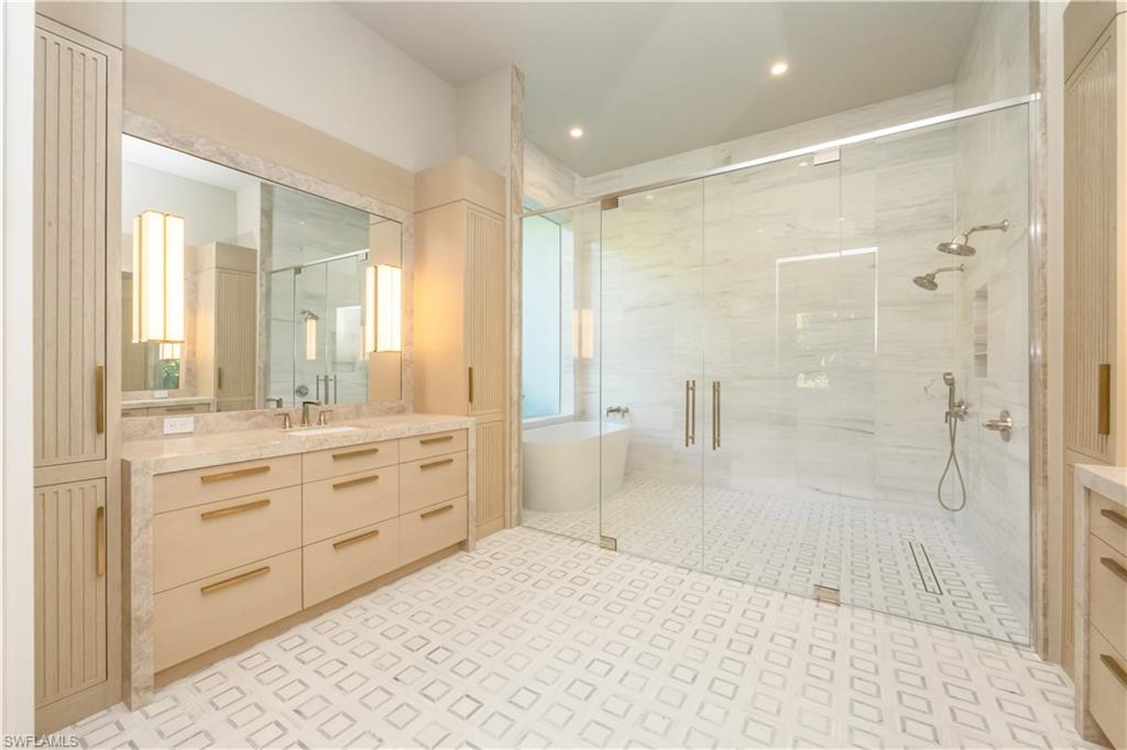 PARK SHORE - Residential