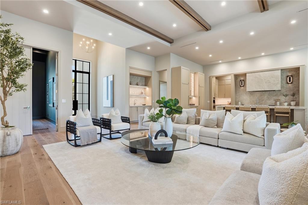 PARK SHORE - Residential