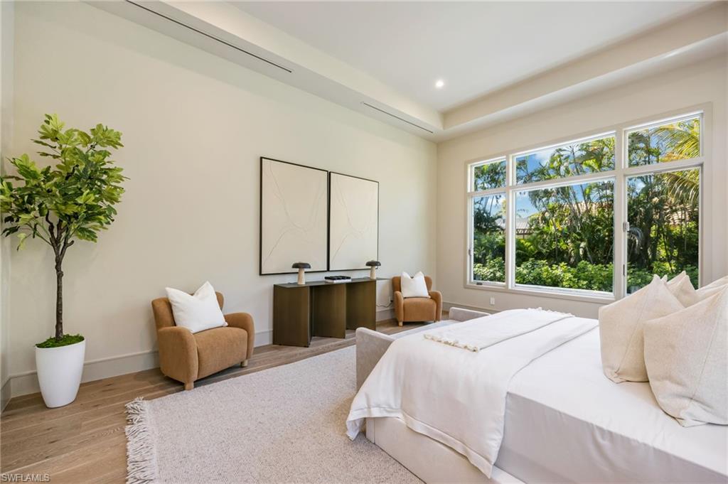 PARK SHORE - Residential