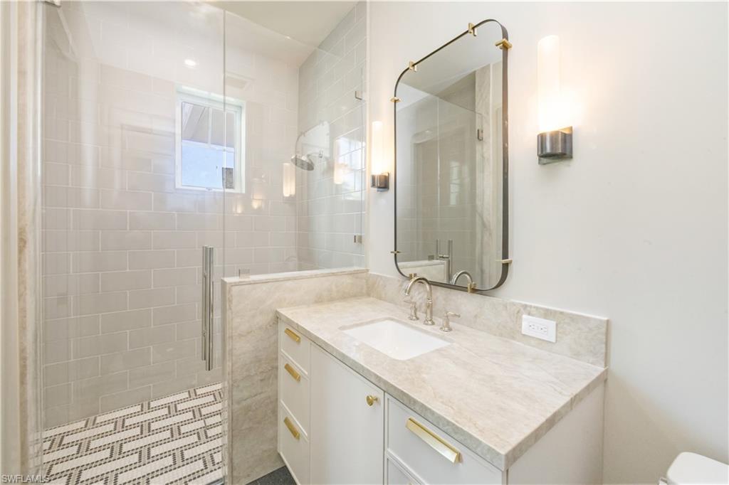 PARK SHORE - Residential