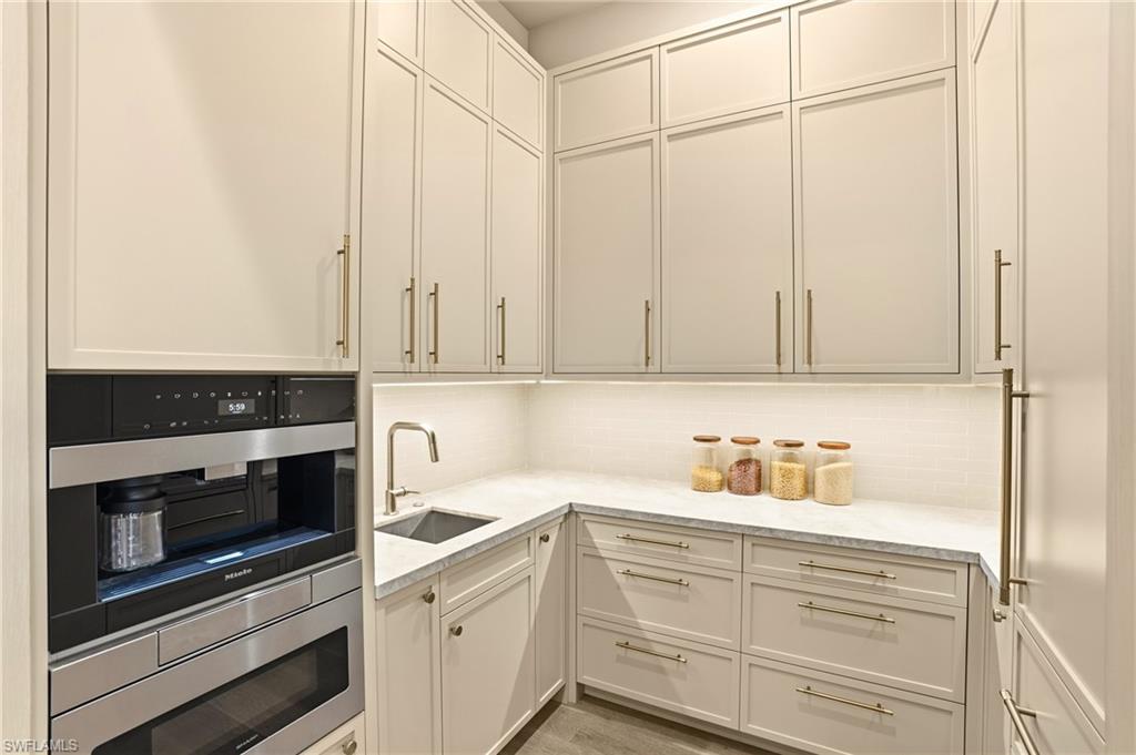 PARK SHORE - Residential