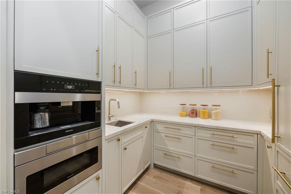 PARK SHORE - Residential