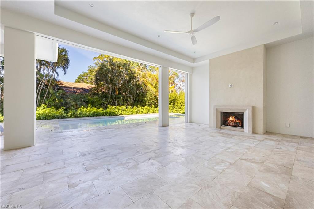 PARK SHORE - Residential