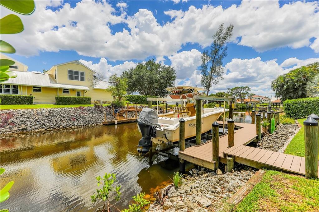 QUARTERDECK COVE - Residential