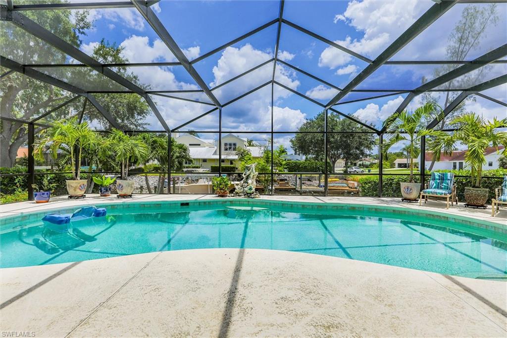 QUARTERDECK COVE - Residential