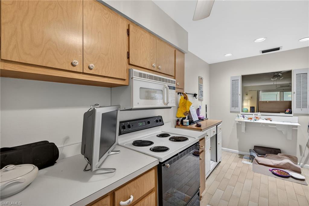 VICTORIA MANOR CONDO - Residential