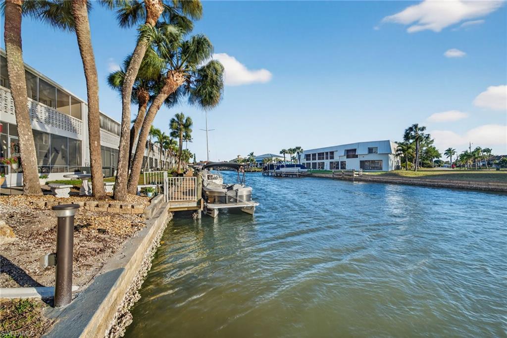 VICTORIA MANOR CONDO - Residential