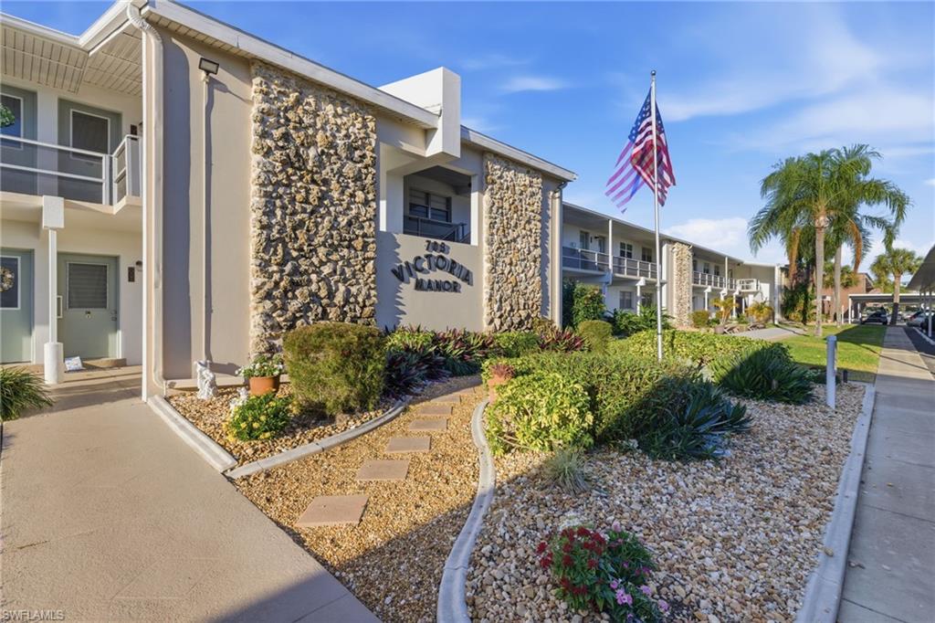 VICTORIA MANOR CONDO - Residential