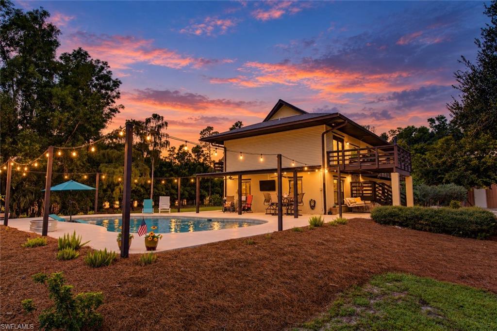 5710 Autumn Oaks LN