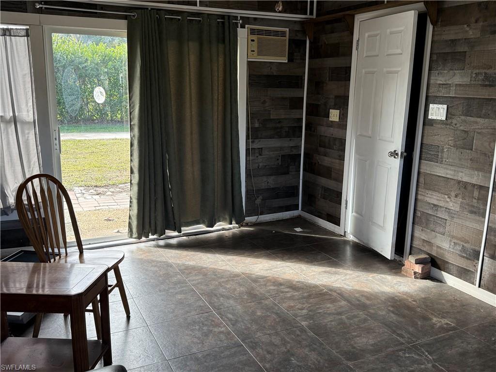 HEITMANS - Residential