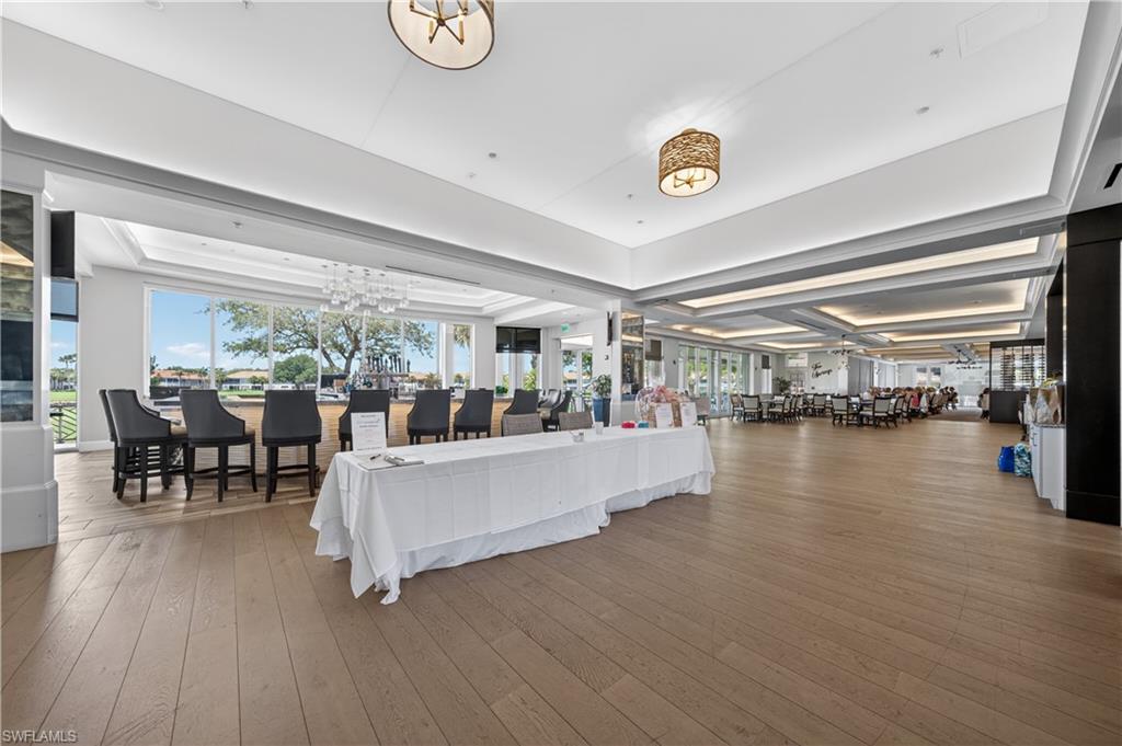 SUNSET STREAM - Residential