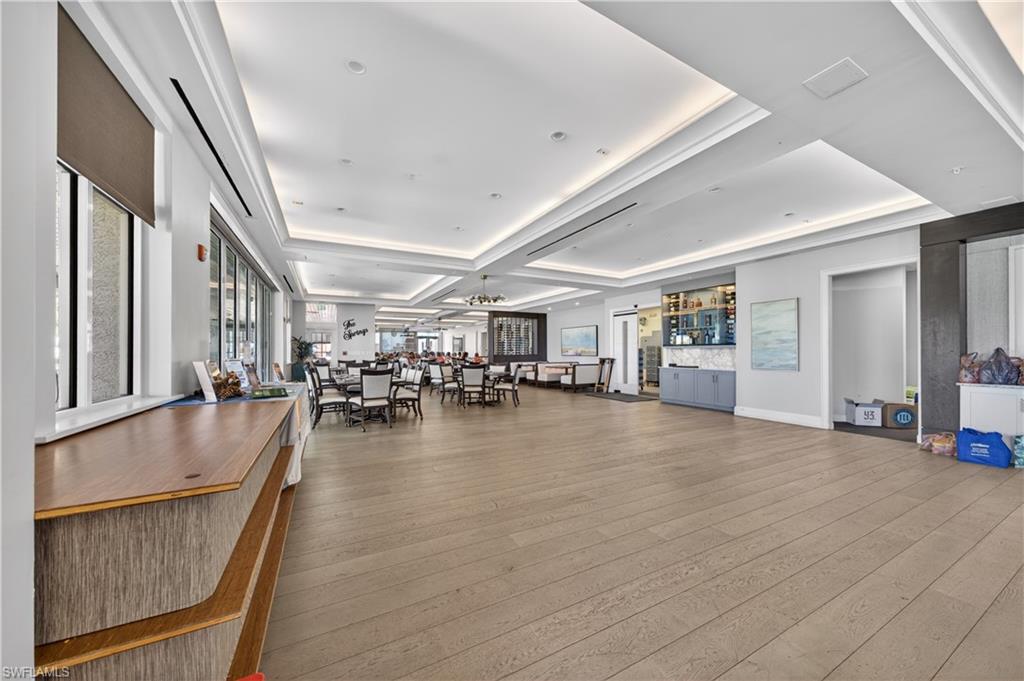 SUNSET STREAM - Residential