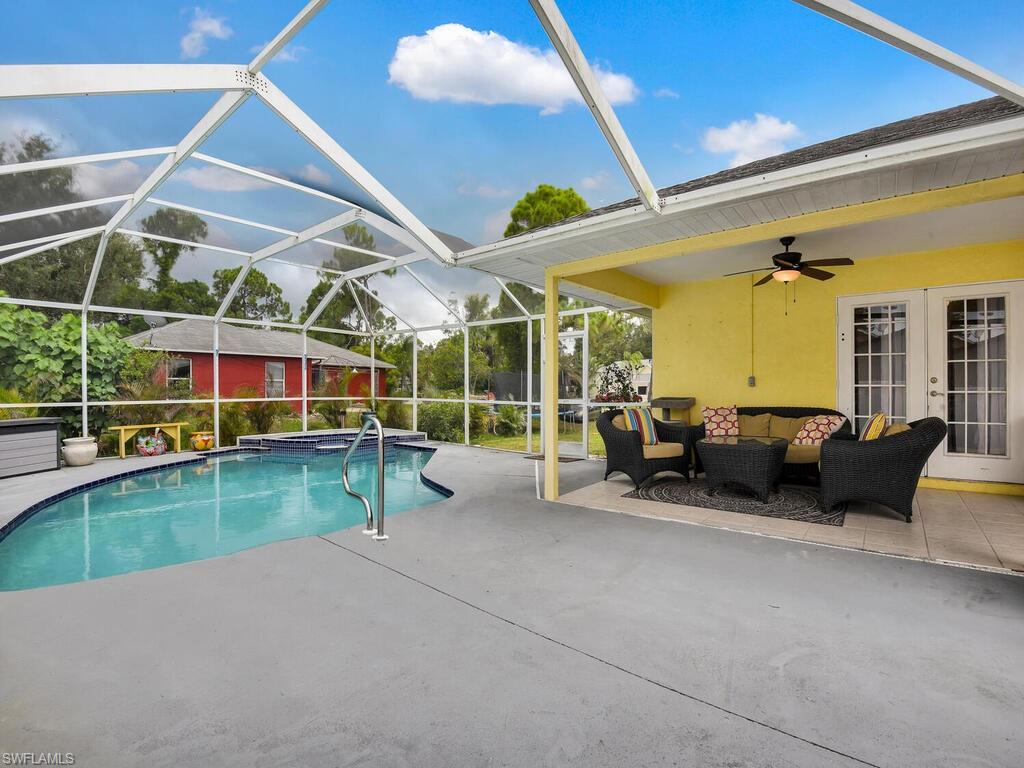 SAN CARLOS PARK - Residential