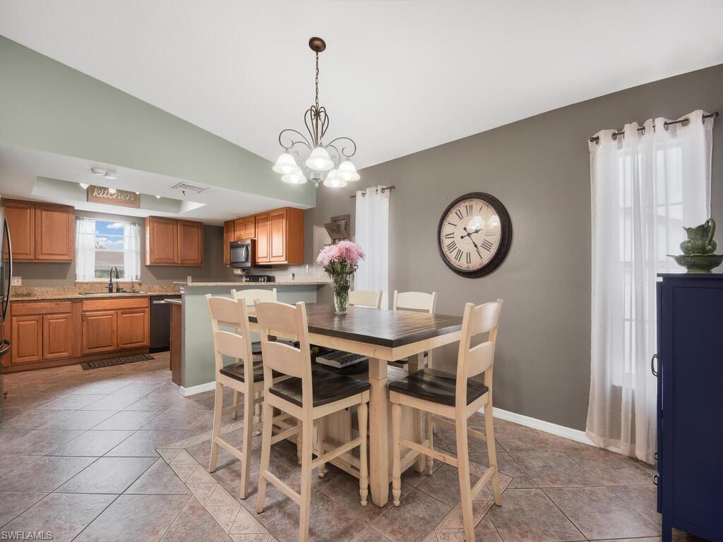 SAN CARLOS PARK - Residential