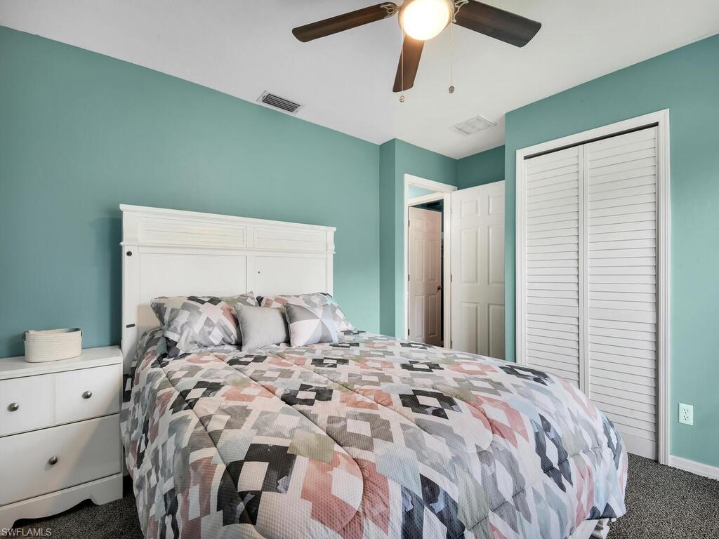 SAN CARLOS PARK - Residential