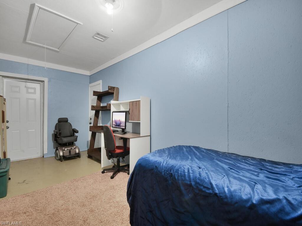 SAN CARLOS PARK - Residential