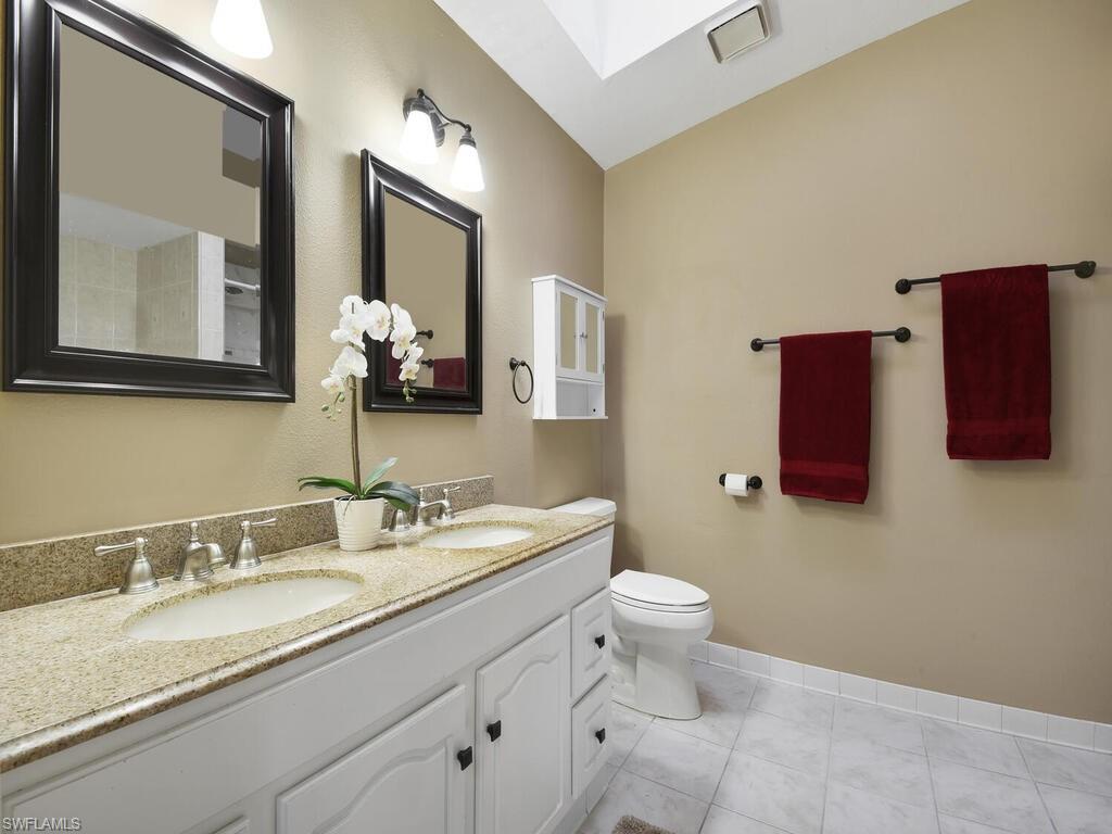 SAN CARLOS PARK - Residential