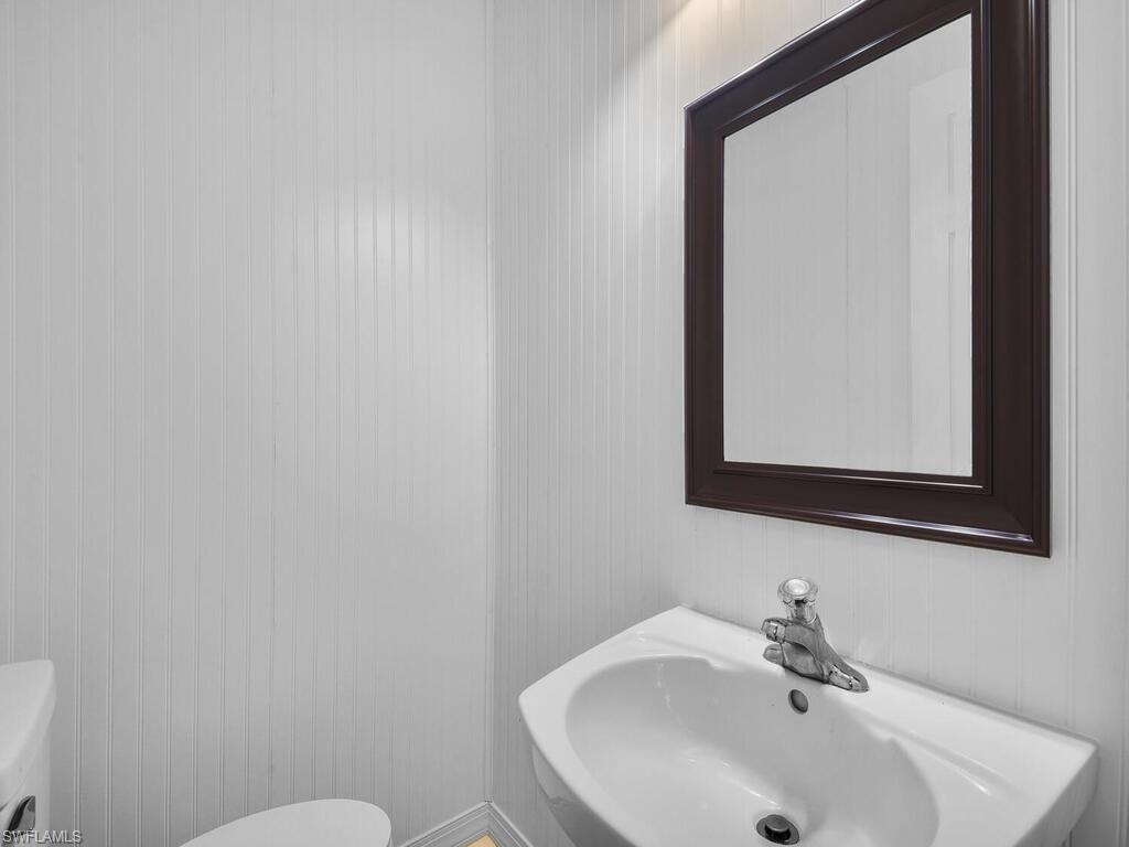 SAN CARLOS PARK - Residential