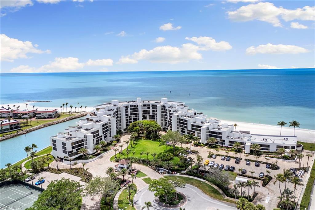 2398 Gulf Shore BLVD N 101