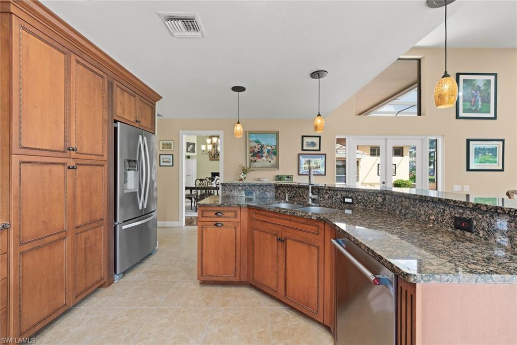 FIDDLESTICKS COUNTRY CLUB - Residential