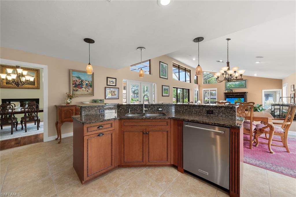 FIDDLESTICKS COUNTRY CLUB - Residential