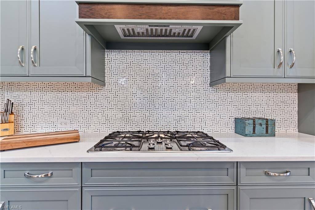 GOLDEN GATE ESTATES - Residential