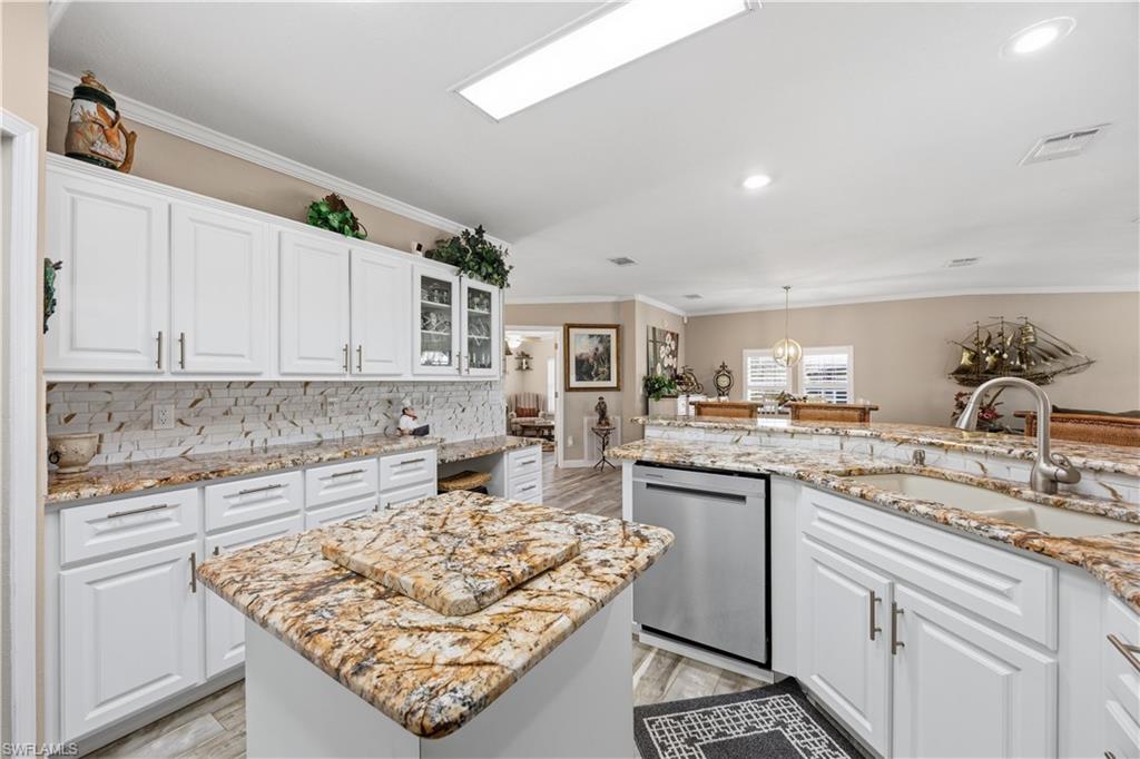 BAYSIDE ESTATES - Residential