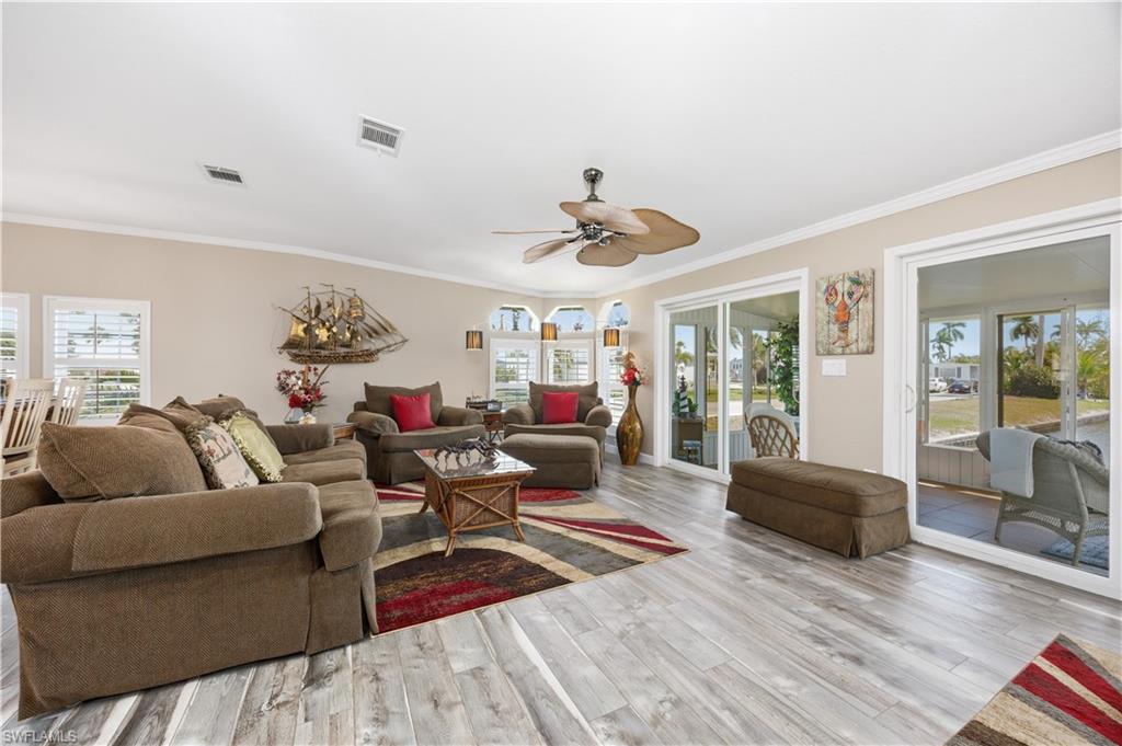 BAYSIDE ESTATES - Residential