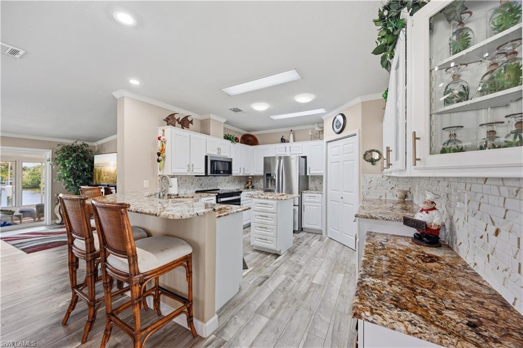 BAYSIDE ESTATES - Residential